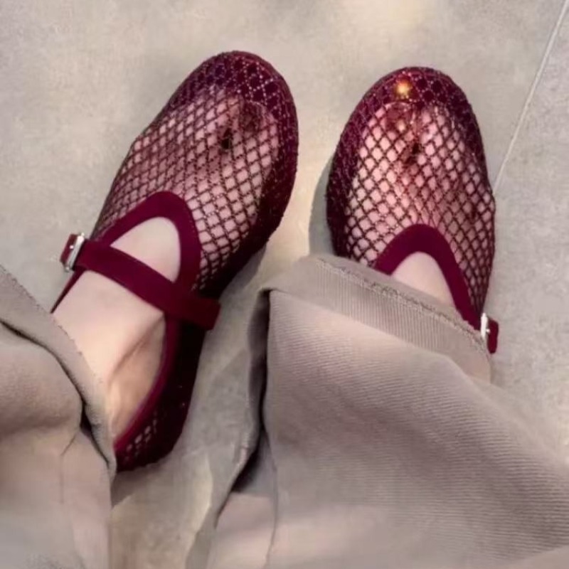 Women'S Fashion Shoes - Hollow Rhinestone Baotou Sandals Women 2026