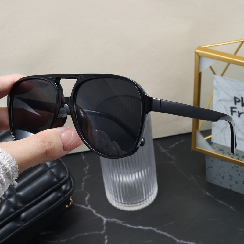 Unisex Fashion Sunglasses UV40 - Women'S Fashion In The 90S review and price